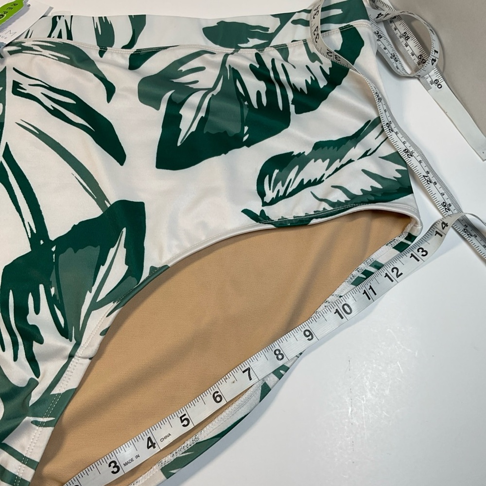 Cacique Green and White Bikini Tropical Print Swimwear bottom size 26 - Picture 8 of 8